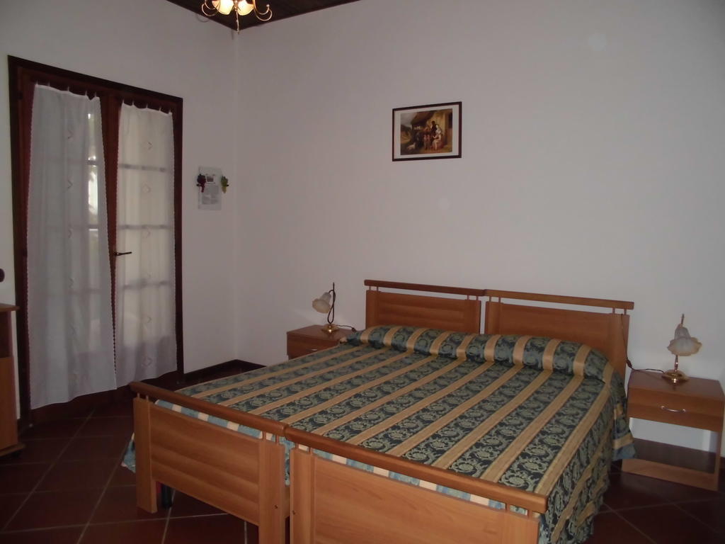 B&B Il Vigneto Capoterra Ngoại thất bức ảnh